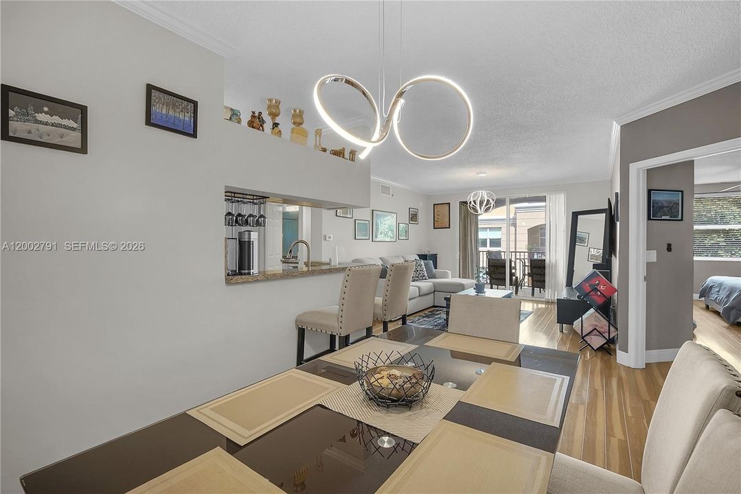 For Sale: $536,000 (3 beds, 2 baths, 1264 Square Feet)