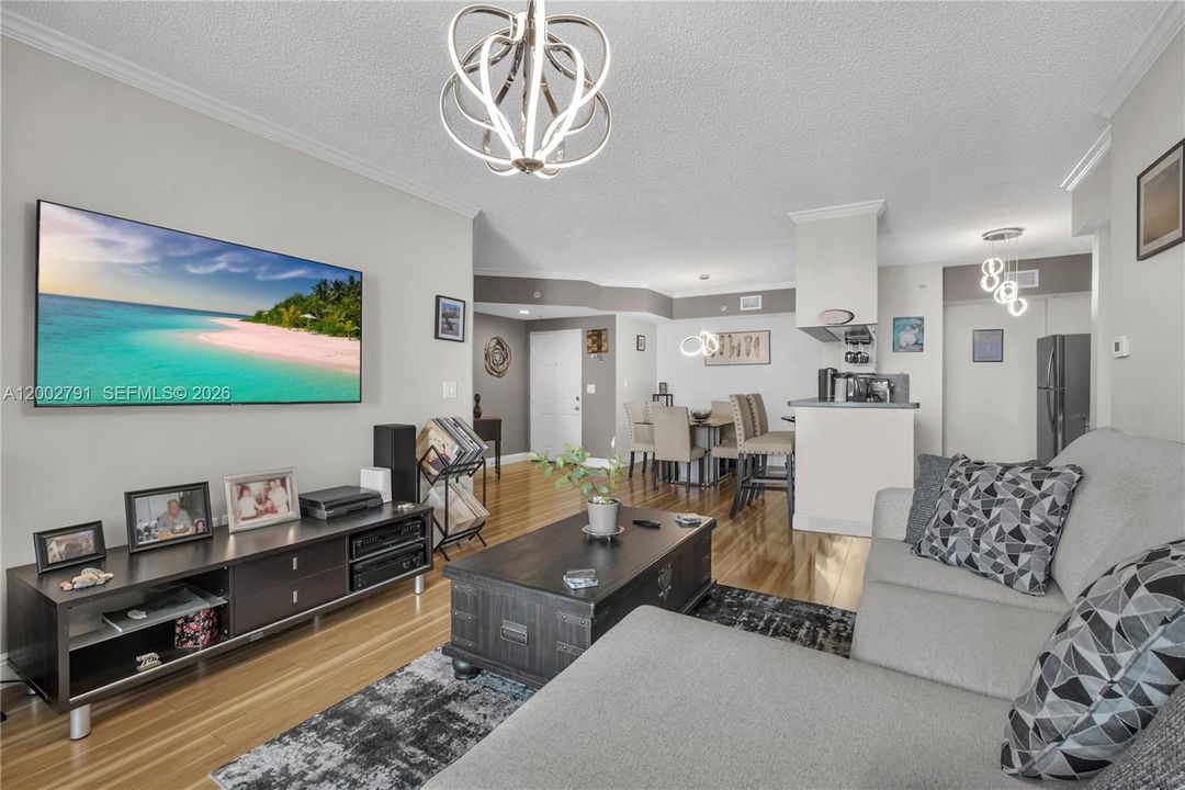 For Sale: $536,000 (3 beds, 2 baths, 1264 Square Feet)