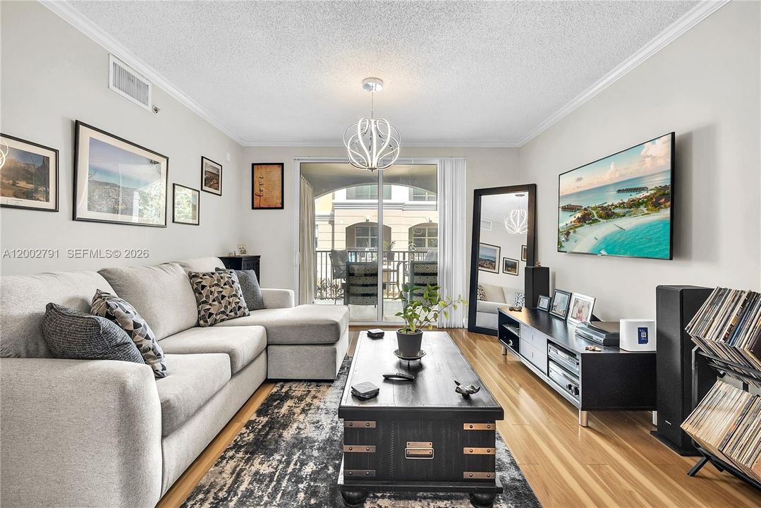 For Sale: $536,000 (3 beds, 2 baths, 1264 Square Feet)