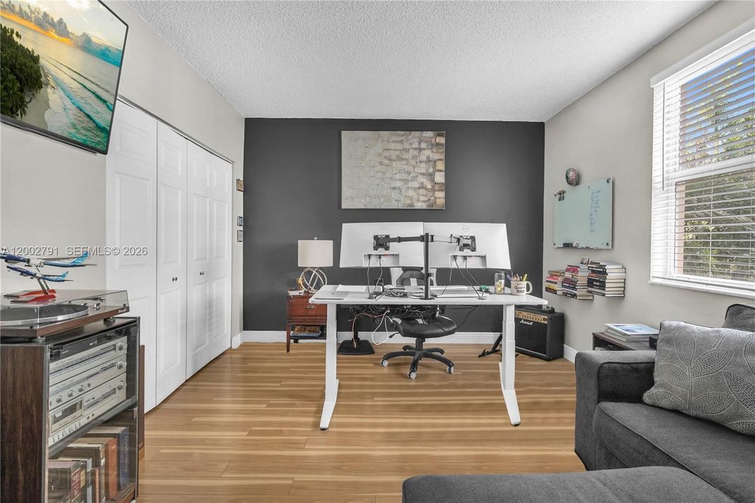 For Sale: $536,000 (3 beds, 2 baths, 1264 Square Feet)