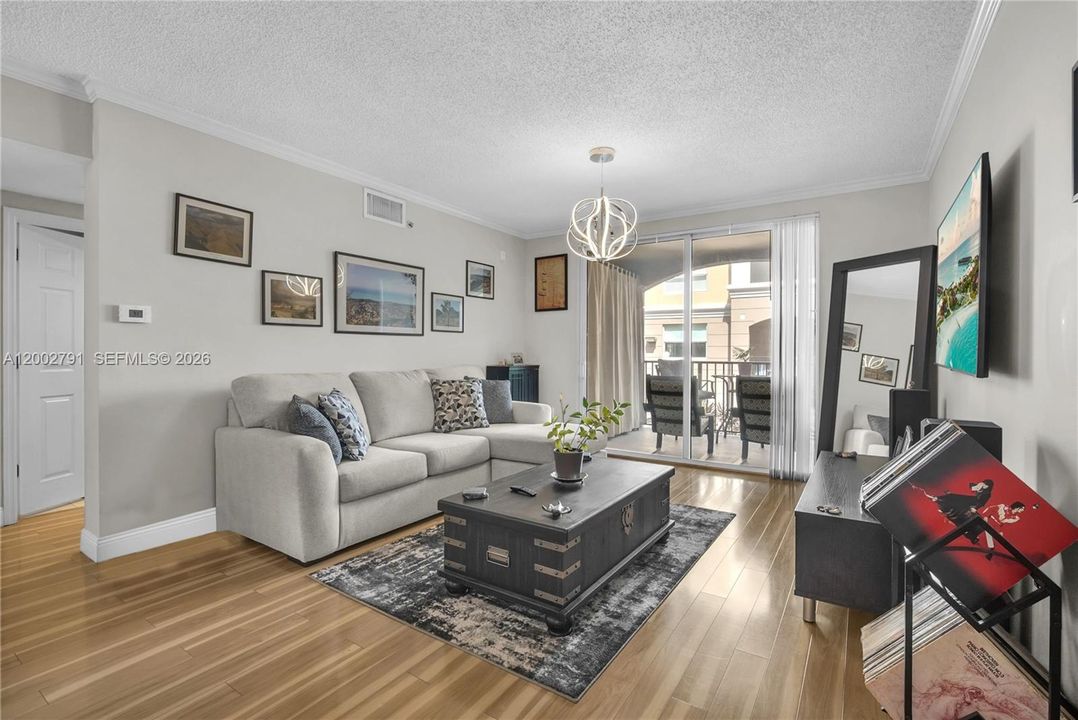 For Sale: $536,000 (3 beds, 2 baths, 1264 Square Feet)