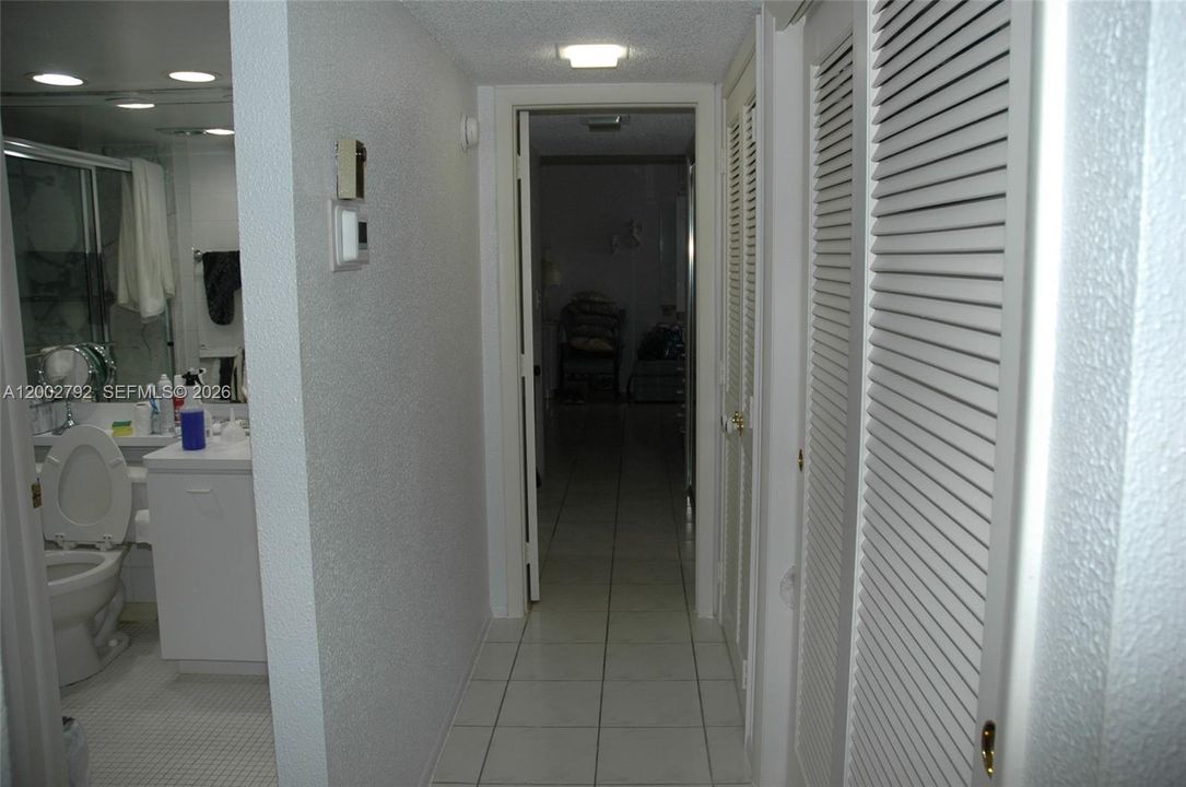 En Venta: $545,000 (2 camas, 2 baños, 1426 Pies cuadrados)