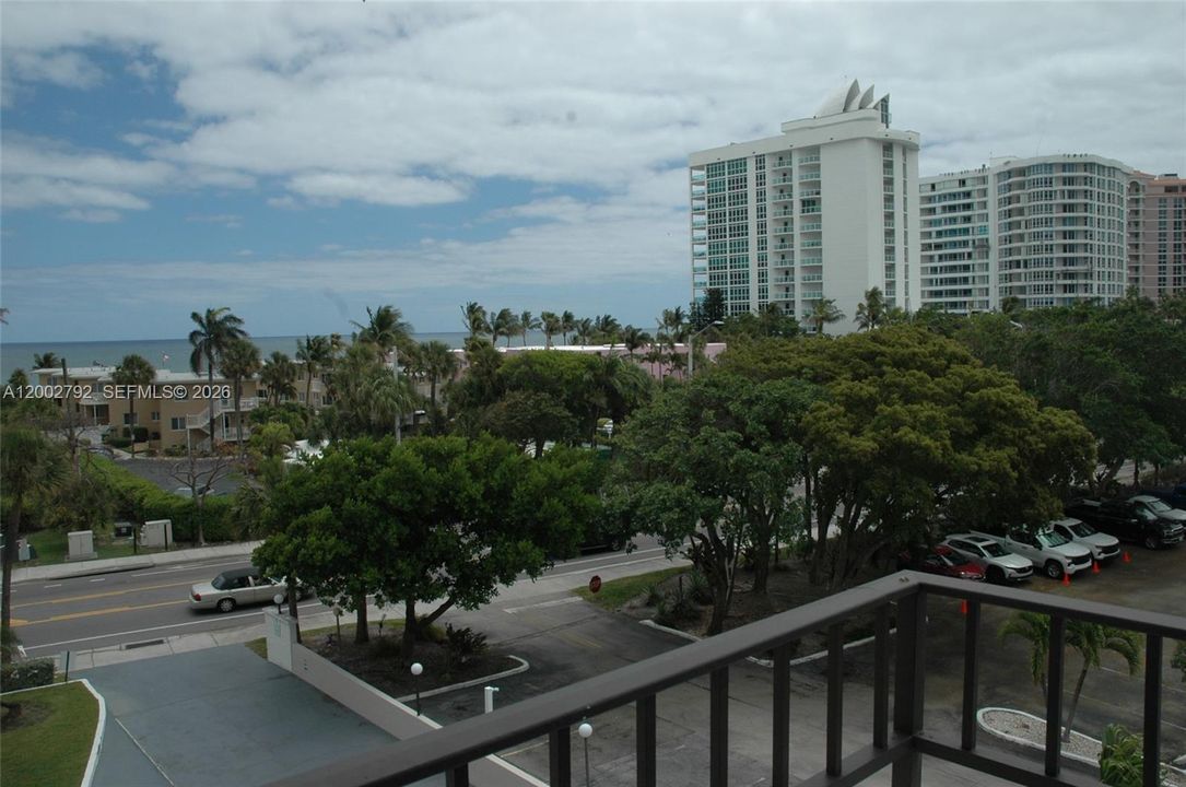 En Venta: $545,000 (2 camas, 2 baños, 1426 Pies cuadrados)