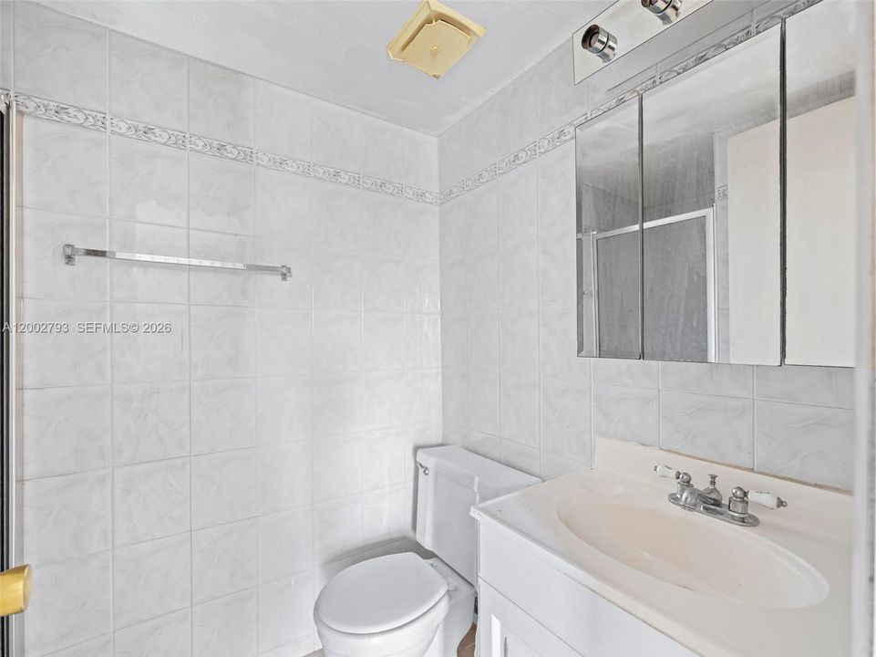 Activo con contrato: $190,000 (2 camas, 2 baños, 782 Pies cuadrados)