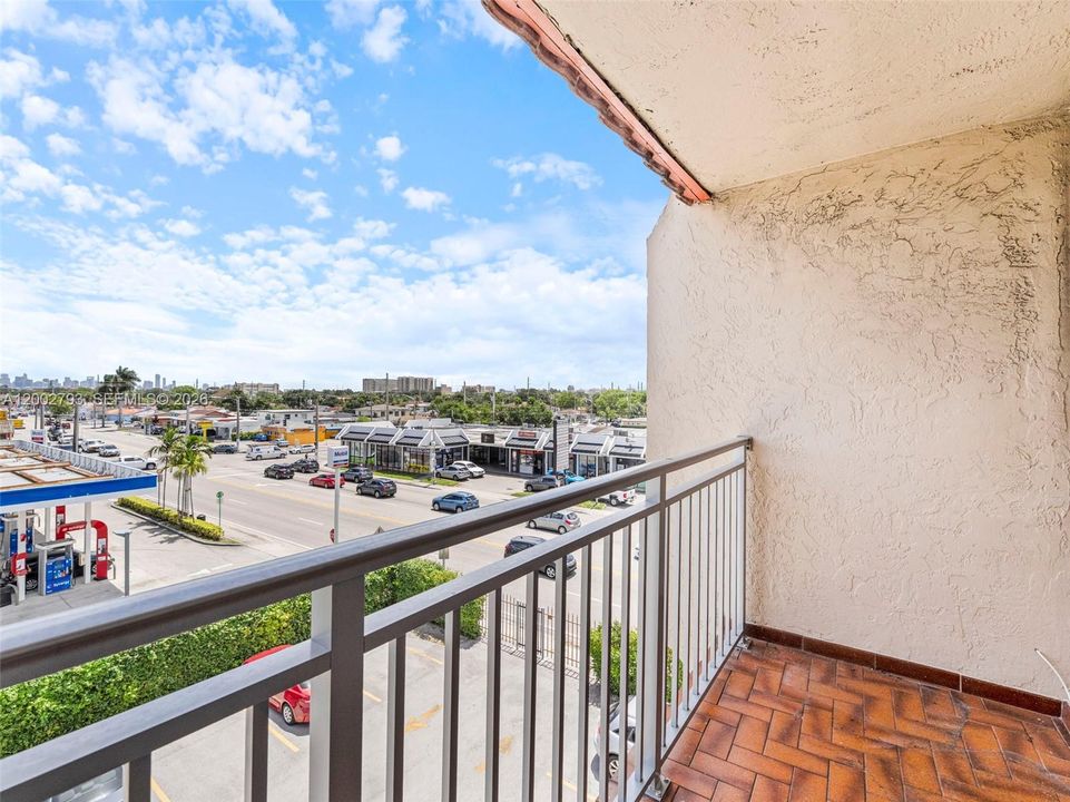 Activo con contrato: $190,000 (2 camas, 2 baños, 782 Pies cuadrados)