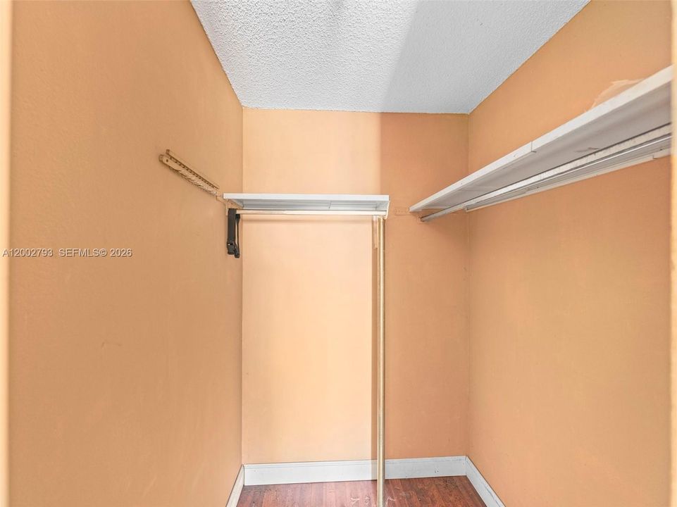 Activo con contrato: $190,000 (2 camas, 2 baños, 782 Pies cuadrados)