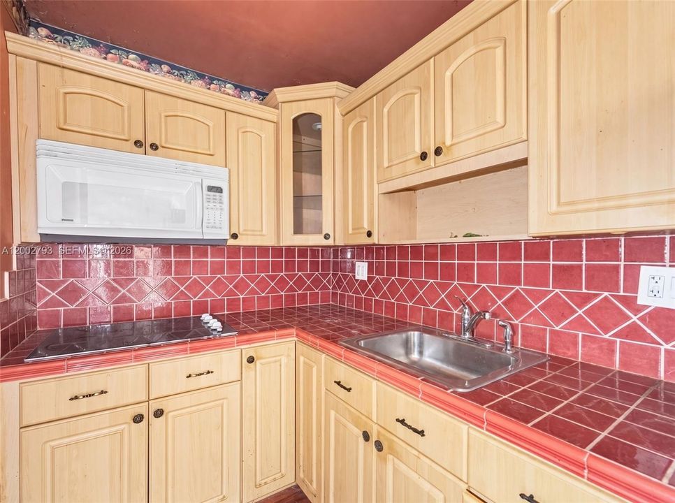 Activo con contrato: $190,000 (2 camas, 2 baños, 782 Pies cuadrados)