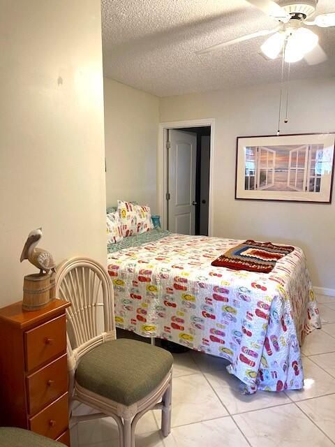 2nd bedroom or den