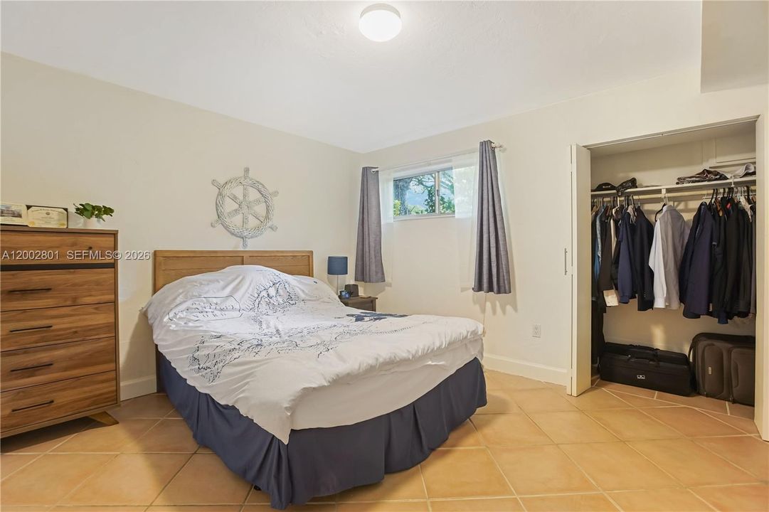 Activo con contrato: $249,000 (1 camas, 1 baños, 801 Pies cuadrados)