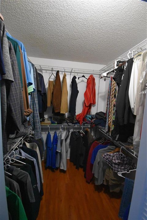 Photo 33
