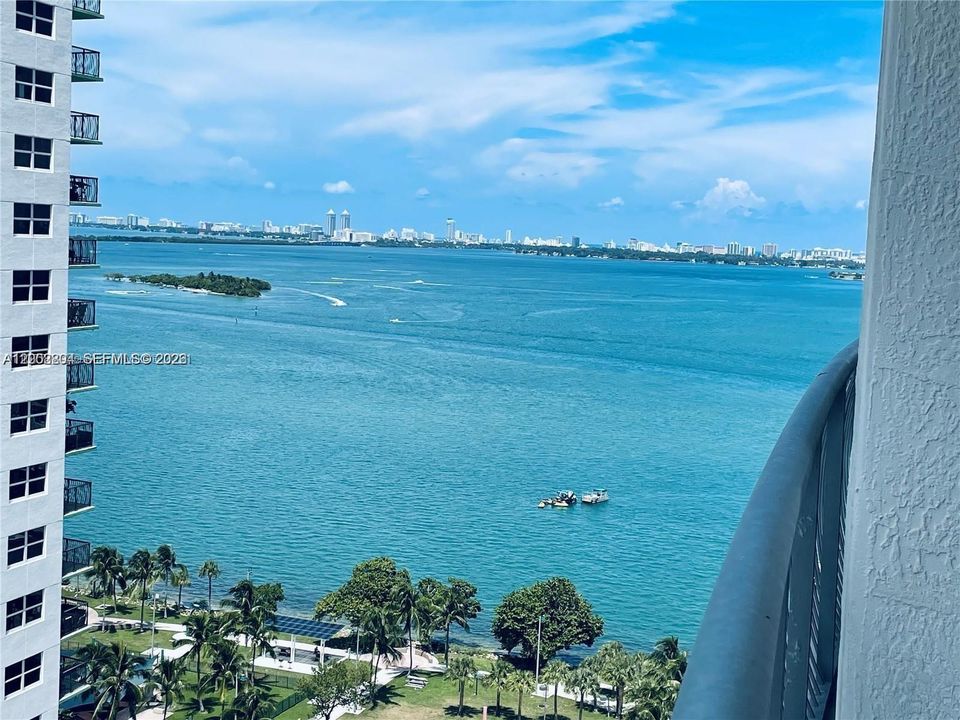 Activo con contrato: $299,000 (1 camas, 1 baños, 825 Pies cuadrados)
