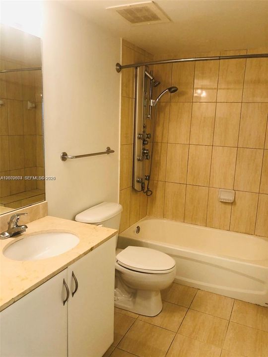 Activo con contrato: $299,000 (1 camas, 1 baños, 825 Pies cuadrados)