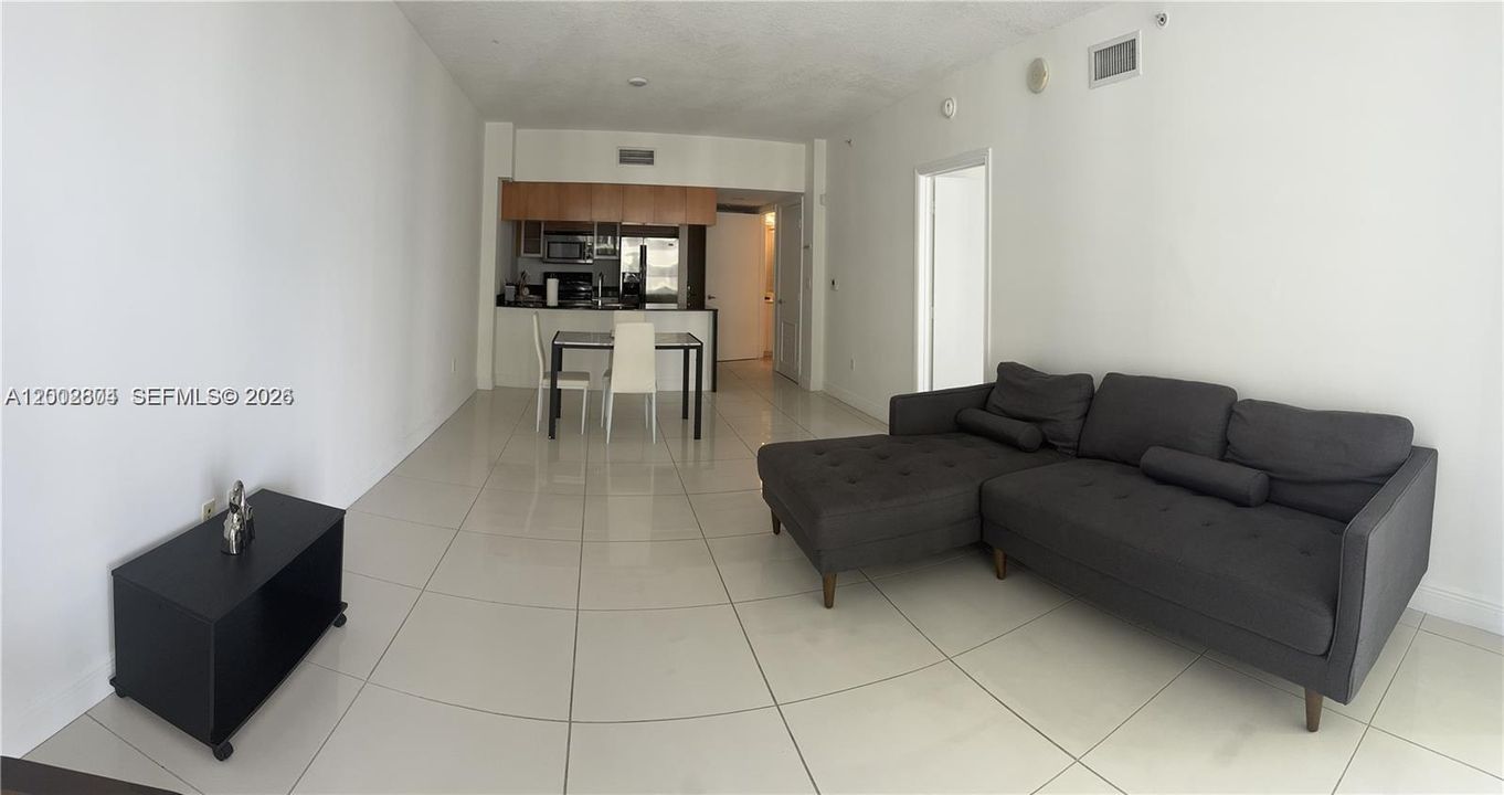 Activo con contrato: $299,000 (1 camas, 1 baños, 825 Pies cuadrados)