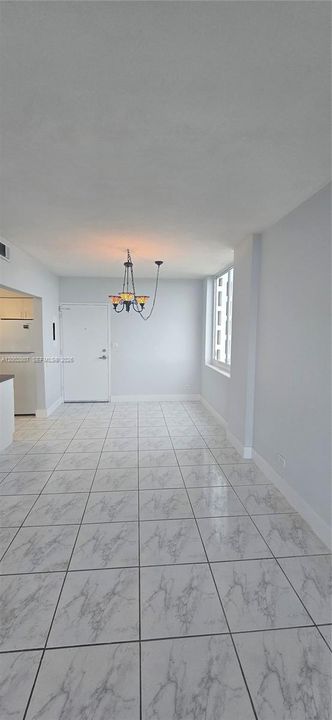 На продажу: $379,000 (2 спален, 2 ванн, 1105 Квадратных фут)