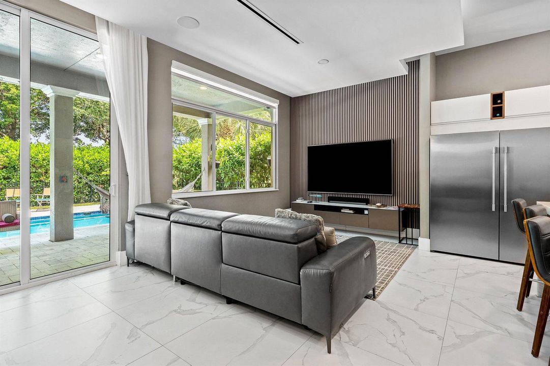 008-10715Northwest83rdCourt-Parkland-FL-