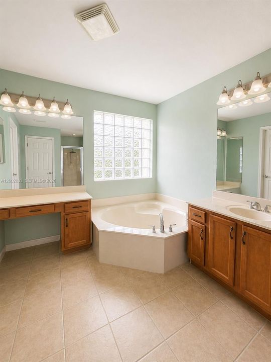 Active With Contract: $875,000 (6 beds, 4 baths, 3388 Square Feet)
