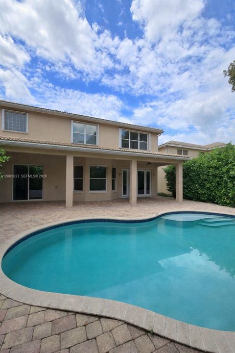 Active With Contract: $875,000 (6 beds, 4 baths, 3388 Square Feet)