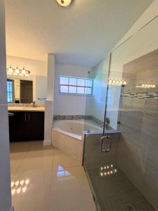 For Sale: $459,900 (3 beds, 2 baths, 1886 Square Feet)