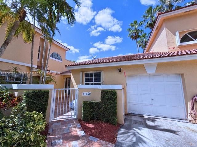 For Sale: $459,900 (3 beds, 2 baths, 1886 Square Feet)