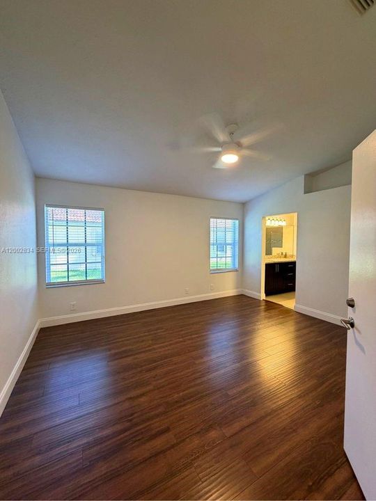 For Sale: $459,900 (3 beds, 2 baths, 1886 Square Feet)