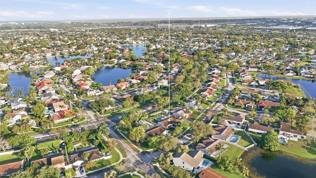 Недавно продано: $799,000 (4 спален, 2 ванн, 1908 Квадратных фут)