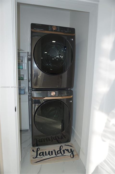 For Rent: $6,000 (4 beds, 3 baths, 2155 Square Feet)