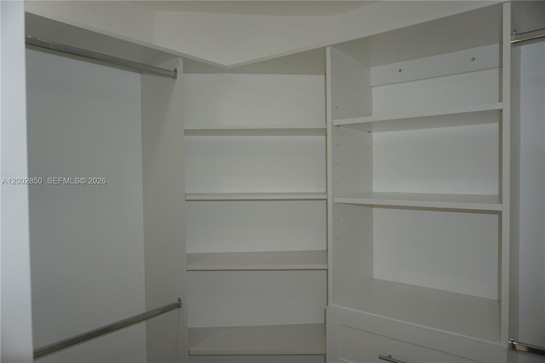For Rent: $6,000 (4 beds, 3 baths, 2155 Square Feet)