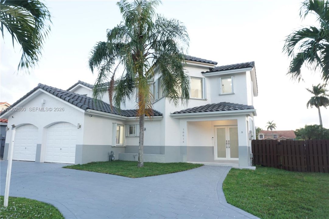For Rent: $6,000 (4 beds, 3 baths, 2155 Square Feet)