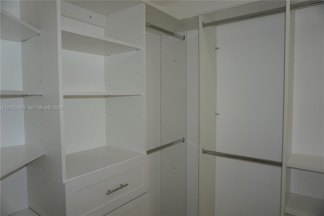For Rent: $6,000 (4 beds, 3 baths, 2155 Square Feet)