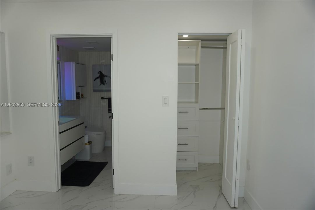 For Rent: $6,000 (4 beds, 3 baths, 2155 Square Feet)