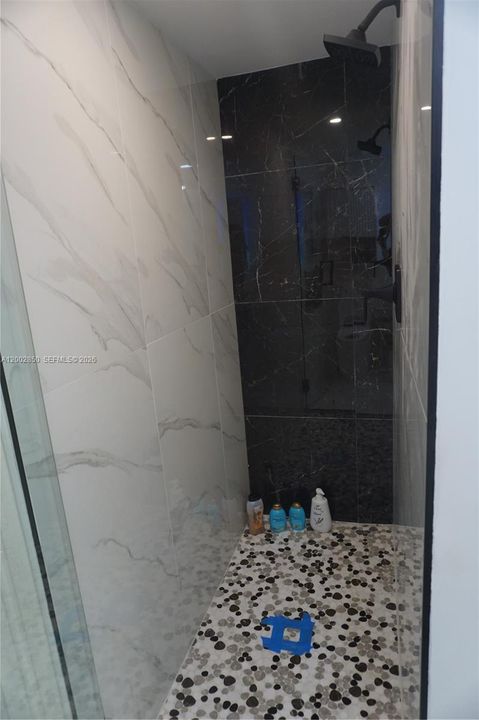 For Rent: $6,000 (4 beds, 3 baths, 2155 Square Feet)