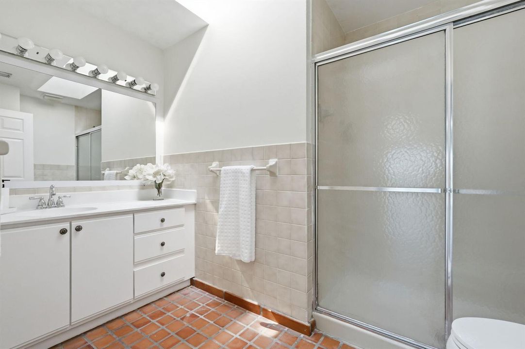 13-web-or-mls-3970_Classic_Ct_013