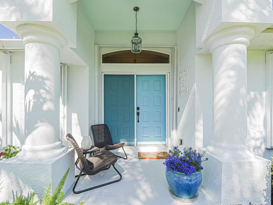 735 23rd Laurel Pointe front door with c