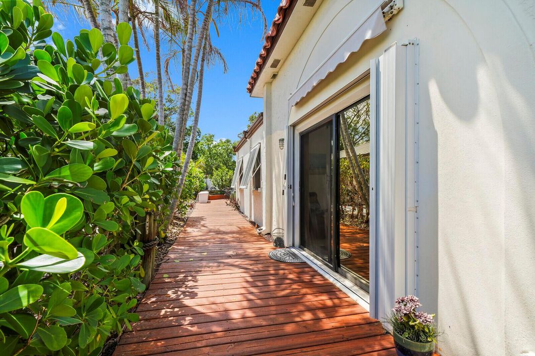 side yard decking