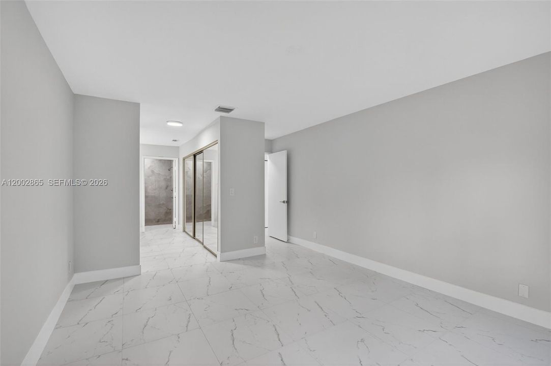 На продажу: $375,000 (2 спален, 2 ванн, 1100 Квадратных фут)
