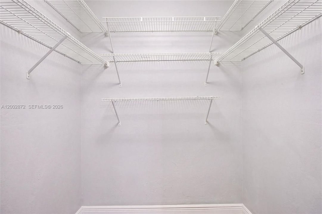 For Sale: $255,000 (3 beds, 2 baths, 1197 Square Feet)