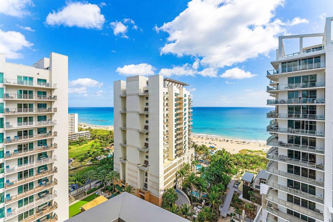 040-3100NorthOceanDrive-1702P-RivieraBea
