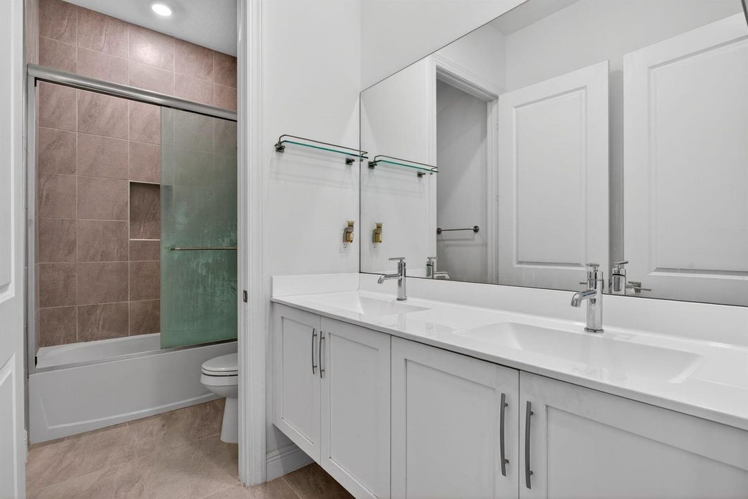 66-web-or-mls-12090-8428