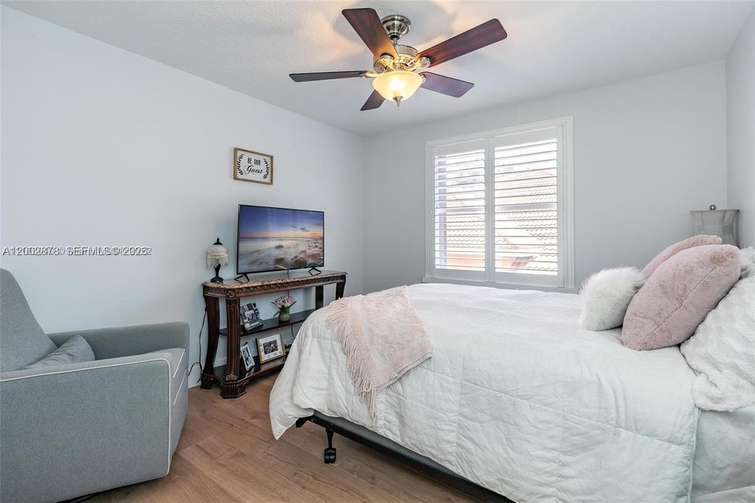 Active With Contract: $6,450 (4 beds, 4 baths, 3345 Square Feet)
