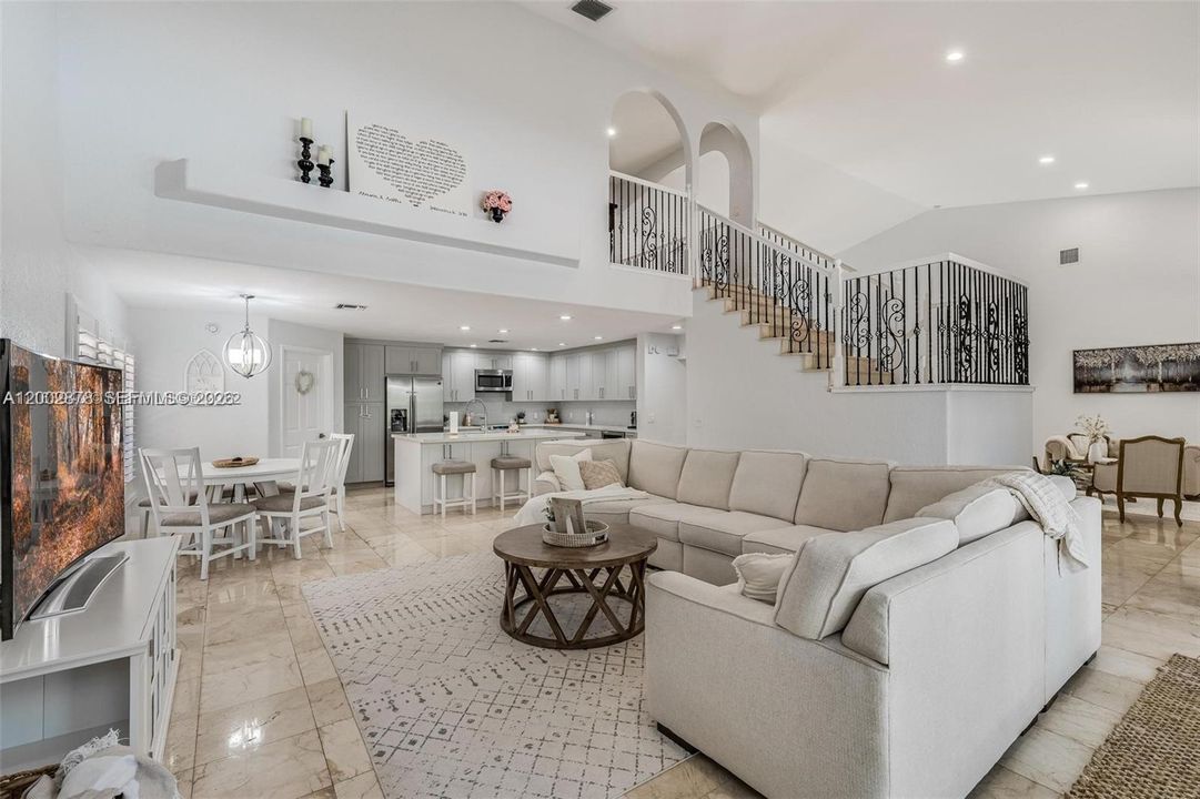 Active With Contract: $6,450 (4 beds, 4 baths, 3345 Square Feet)