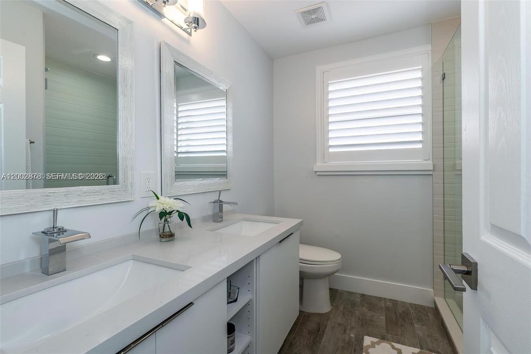 Active With Contract: $6,450 (4 beds, 4 baths, 3345 Square Feet)