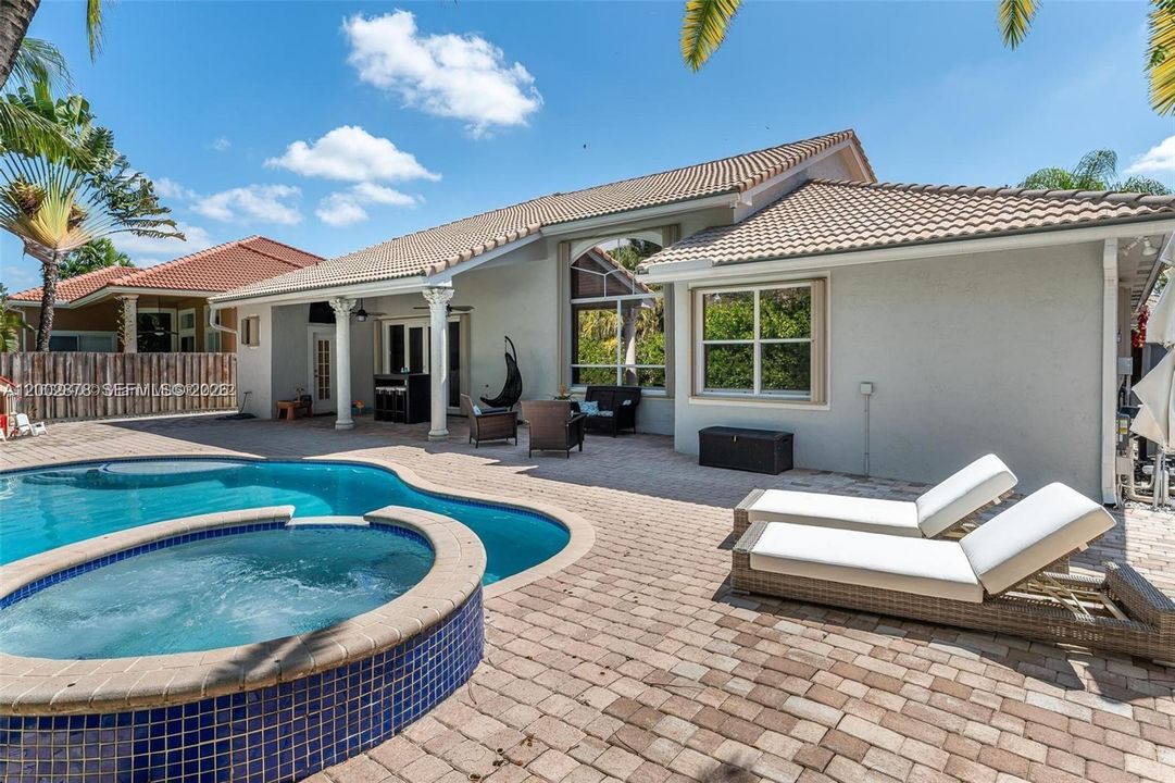Active With Contract: $6,450 (4 beds, 4 baths, 3345 Square Feet)