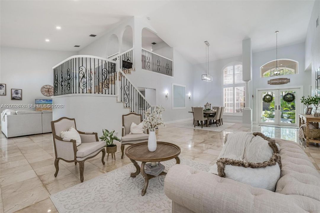 Active With Contract: $6,450 (4 beds, 4 baths, 3345 Square Feet)