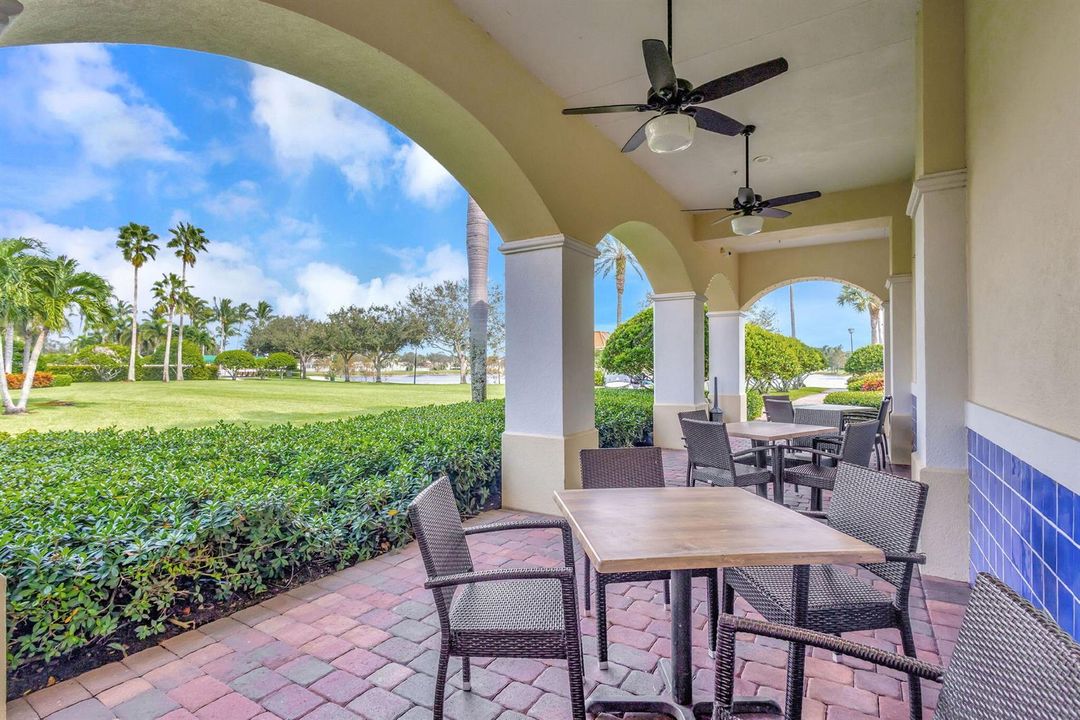 86-web-or-mls-VillageWalk_21