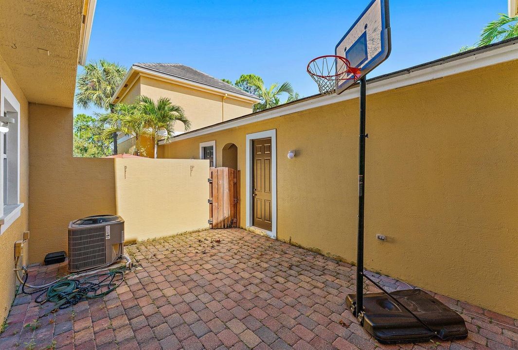 035-150LismoreLn-Jupiter-FL-SMALL