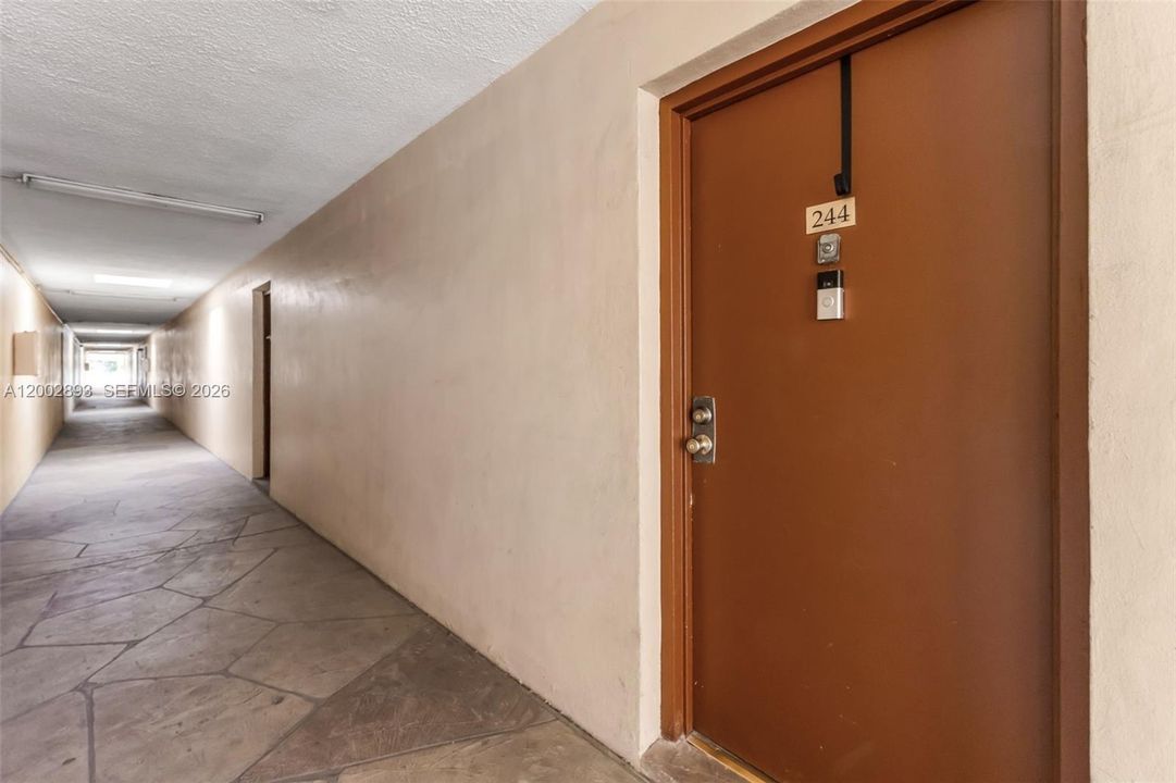 Active With Contract: $310,000 (3 beds, 2 baths, 1262 Square Feet)