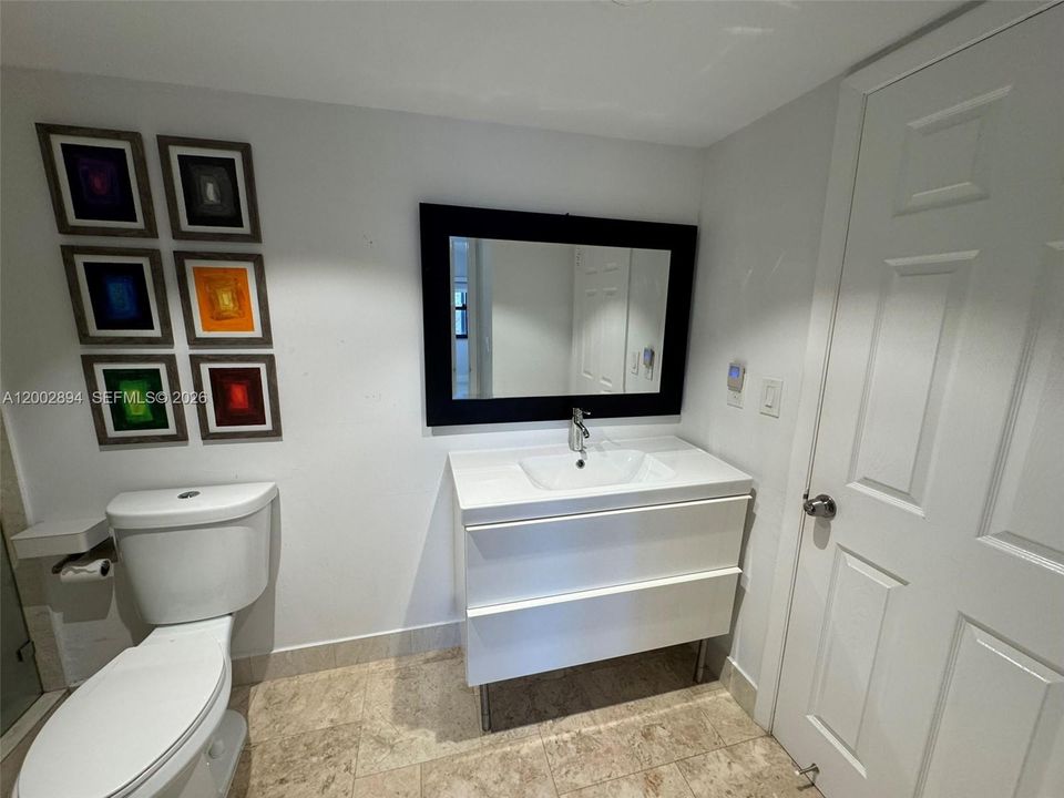 Active With Contract: $289,000 (2 beds, 2 baths, 1106 Square Feet)
