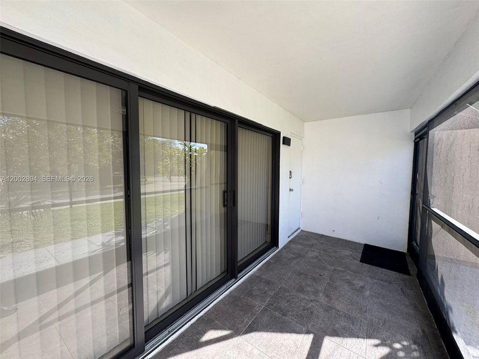 Active With Contract: $289,000 (2 beds, 2 baths, 1106 Square Feet)