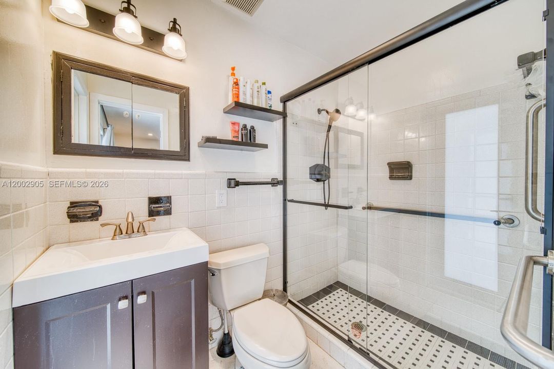 For Sale: $1,649,000 (5 beds, 3 baths, 0 Square Feet)