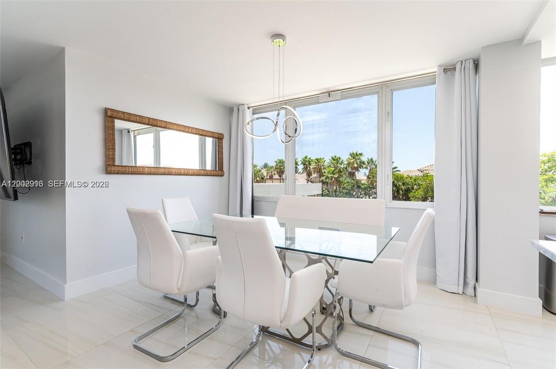 For Sale: $1,400,000 (3 beds, 3 baths, 1868 Square Feet)
